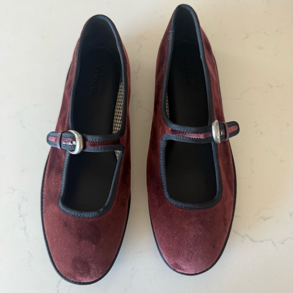 New Vince Nolita Mary Jane flats in Pinot velvet Size: 6